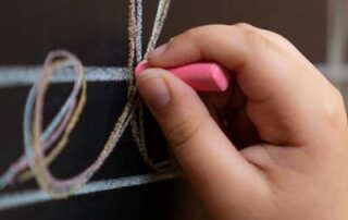 Mà dibuixant la firma