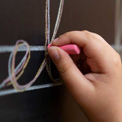 Mà dibuixant la firma